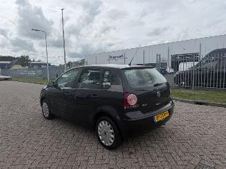 Volkswagen Polo 1.4 16V AIRCO picture 3