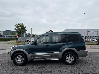 uszkodzony samochody osobowe Mitsubishi Pajero 3.2 Di-D GLX  4x4 AIRCO 2004/7