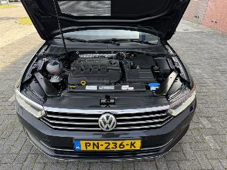 Volkswagen Passat 2.0 TDI 140kw Edition R picture 32