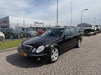 Voiture accidenté Mercedes E-klasse E350 Avantgarde 2005/12