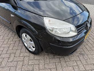 Renault Scenic 1.6 16V 82Kw Clima picture 9