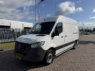 Vaurioauto  commercial vehicles Mercedes Sprinter 315 CDI Automaat Clima - Navi - Euro6 2023/5