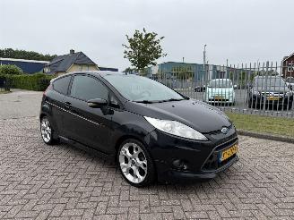 uszkodzony samochody osobowe Ford Fiesta 1.6 Sport 2009/2