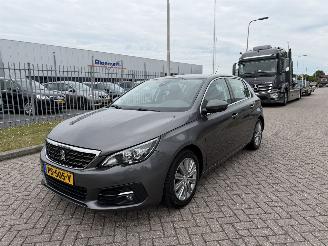 Unfallwagen Peugeot 308  2017/4