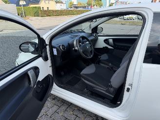 Peugeot 107 1.0 50kw AIRCO picture 10