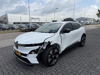 Renault Mégane E-Tech Range Techno 60kWh  3672 km!! picture 4