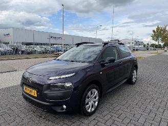 Coche accidentado Citroën C4 cactus 1.2 Pure Tech 60Kw Clima - Navi 2017/9