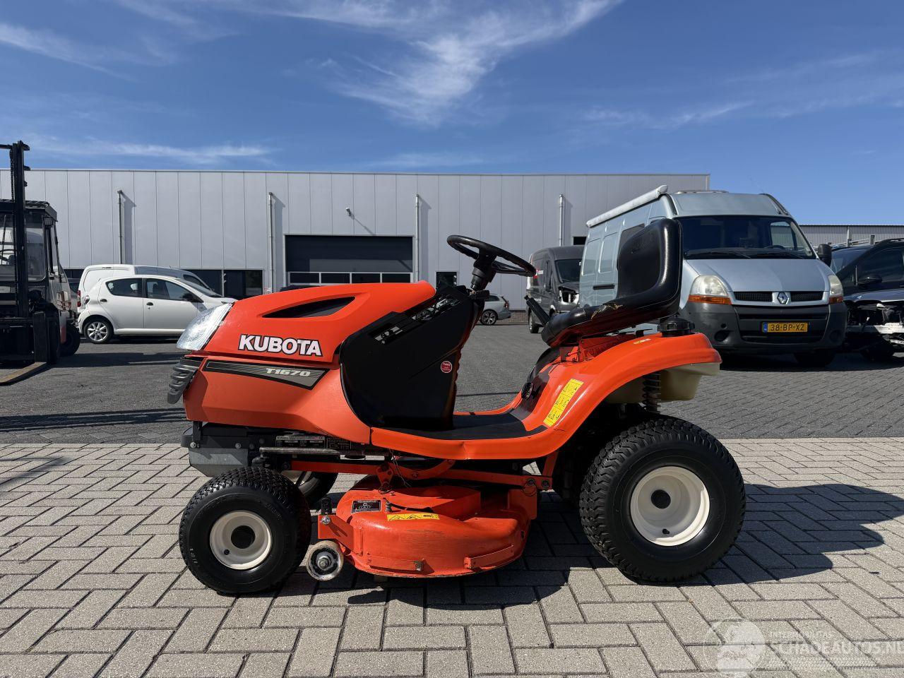 Kubota  T1670 Zitmaaier