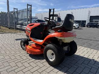 Kubota  T1670 Zitmaaier picture 8