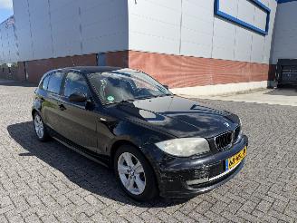 BMW 1-serie 118i 105kw picture 5