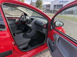 Toyota Aygo 1.0 12V 50kw picture 20