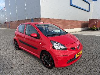 Toyota Aygo 1.0 12V 50kw picture 4