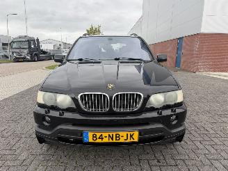 BMW X5 4.6 is picture 8
