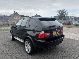 BMW X5 4.6 is picture 3