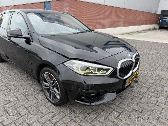 BMW 1-serie 116 D Aut. Executive Edition picture 27