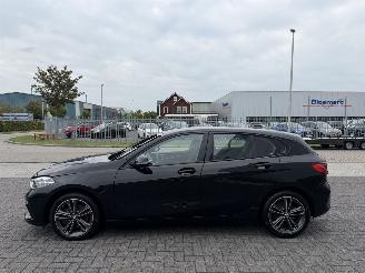 skadebil auto BMW 1-serie 116 D Aut. Executive Edition 2020/3