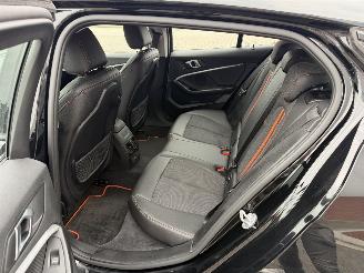 BMW 1-serie 116 D Aut. Executive Edition picture 13