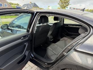 Volkswagen Passat 1.4 TSI DSG Clima - Navi picture 11