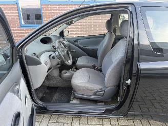 Toyota Yaris 1.3 16 VVT-i Luna picture 10