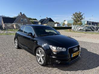 krockskadad bil auto Audi A1 1.4 TFSI 90kw S-Line 2011/5