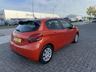 Peugeot 208 1.2 PureTech 60kw AIRCO Euro6 picture 7
