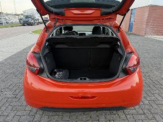 Peugeot 208 1.2 PureTech 60kw AIRCO Euro6 picture 19