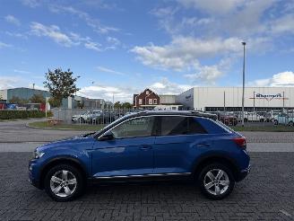 Volkswagen T-Roc 1.5 TSI 110kw  AUTOMAAT picture 2