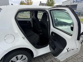 Volkswagen Up! 1.0 BMT Move Up picture 16
