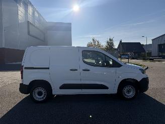 Peugeot Partner 1.5 HDI 73kw Airco - Navi - Euro6 picture 2