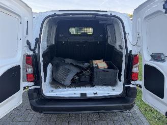 Peugeot Partner 1.5 HDI 73kw Airco - Navi - Euro6 picture 18
