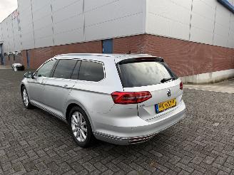 Volkswagen Passat 1.4 TSI GTE Highline Clima - Pano - Navi picture 3