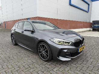 BMW 1-serie 118i M High Exe 103kw Clima - Navi picture 2