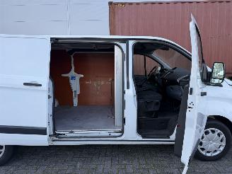 Ford Transit Custom 2.0 TDCI 96kw Airco - Euro6 picture 17