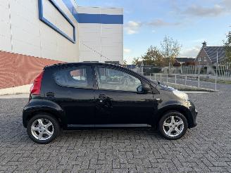 Peugeot 107 1.0 12V XR picture 5