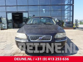 Volvo V-70 V70 (SW), Combi, 1999 / 2008 2.4 D5 20V picture 2