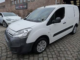 krockskadad bil bedrijf Citroën Berlingo  2019/3