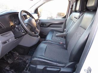 Peugeot Expert Premium L1 picture 9