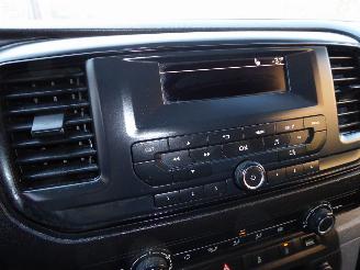 Peugeot Expert Premium L1 picture 16