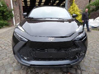 Toyota CH-R 1.8 Hyb picture 3