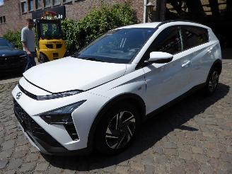 krockskadad bil auto Hyundai Bayon  2022/9