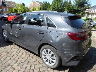 Kia Ceed  picture 7