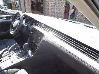 Volkswagen Passat Business picture 15