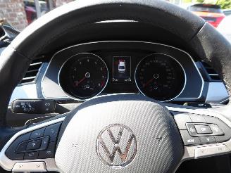 Volkswagen Passat Business picture 19