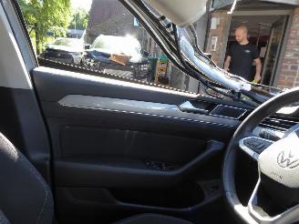 Volkswagen Passat Business picture 14