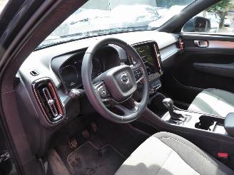 Volvo XC40 Momentum picture 8