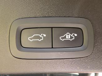 Volvo XC40 Core Recharge Plug-In Hybrid 2WD picture 21