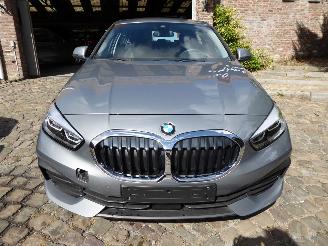 BMW 1-serie 116 i Advantage picture 4