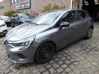 Avarii autoturisme Renault Clio Equilibre 2023/8