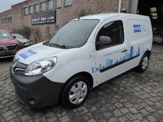 krockskadad bil bedrijf Renault Kangoo  2021/7