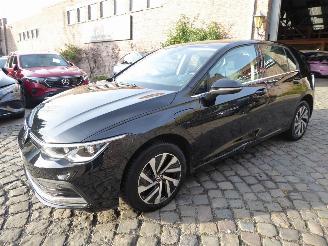 krockskadad bil auto Volkswagen Golf 1.5 eHybrid OPF 110kW DSG Style 2024/4